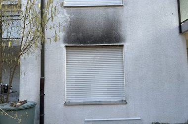 Fassadenreinigung bei Flecken und Verfärbungen an einer Hausfassade