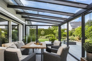 Wintergartenreinigung Nürnberg – Kosten & Preise Wintergarten- und Glasdachreinigung in Nürnberg – Kosten nach Fläche und Zugänglichkeit